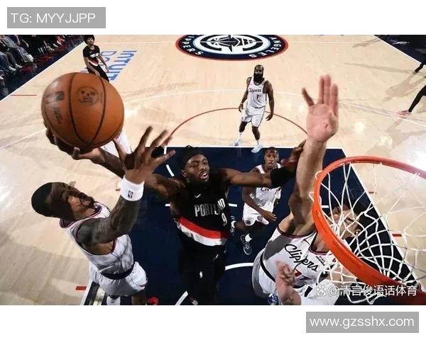 开拓者鹈鹕对决:安芬尼·西蒙斯38分关键三分锁定胜局,真实命中率71.2%,杨翰森未获出场机会 开拓者鹈鹕对决:安芬尼·西蒙斯38分关键三分锁定胜局,真实命中率71.2%,杨翰森未获出场机会